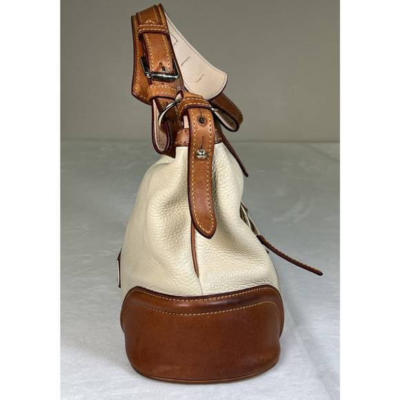 Dooney Bourke Tan Pebbled Leather Drawstring Pocket Lock Bucket Shoulder Bag FS - Picture 6 of 16